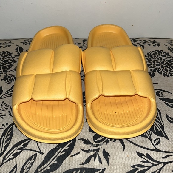 EVA Foam Lite Brick Slide Yellow 7-8 Mens (8.5-9.5W) New - Picture 3 of 9